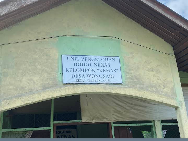 Proses pembuatan dodol tradisional